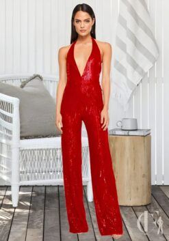 Combinaison rouge col V profond dos nu bretelles licou