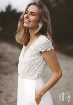 Combinaison mariée dos nu dentelle blanche