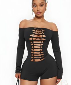 Combinaison short noire lacée découpée sexy