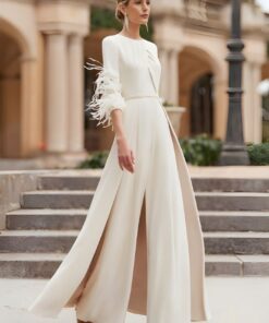 Combinaison longue ivoire mariage plumes perlées