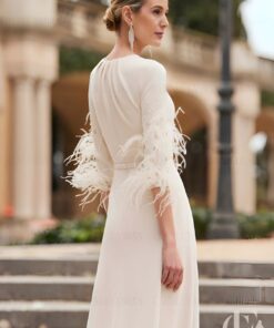 Combinaison longue ivoire plumes perlées dos mariage