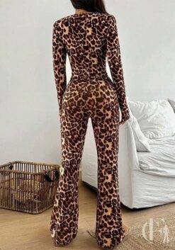 Combinaison transparente imprimé léopard beige rose pattes évasées soirée
