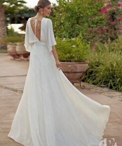 Combinaison blanche mariage dos nu cape transparente lacet