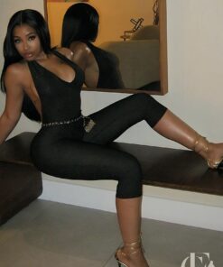 Combinaison noire moulante capri col V profond soirée chic