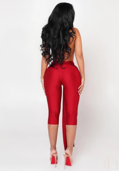 Combinaison sexy rouge satinée dos nu
